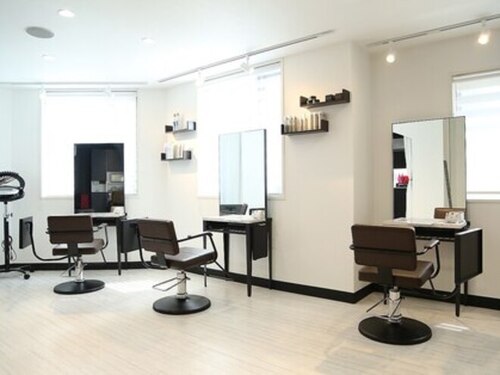ヘアーサロン アールイー(Hair salon Re)(神奈川県横浜市青葉区榎が丘26-27 TTビル2F)