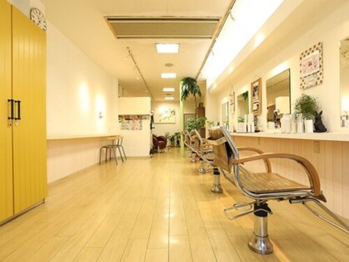 ヘアーデザインスクロール 和田町店(Hair Design scroll)(神奈川県横浜市保土ケ谷区和田1‐12‐21)