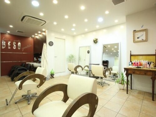 ヘアーアンドメイク ベソ(hair&make BESO)(神奈川県横浜市都筑区茅ケ崎中央44‐5 カトレアビル101)