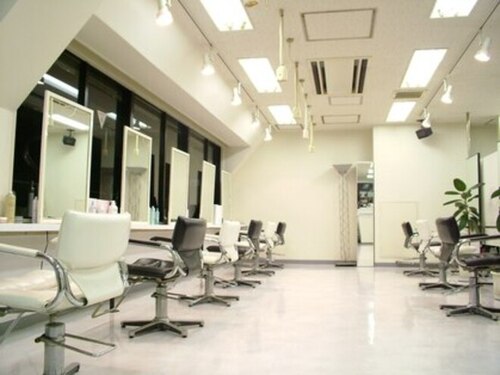 美容室ティービーケー 戸塚店(TBK)(神奈川県横浜市戸塚区戸塚町2-3985-6 Teru.1st 4F)