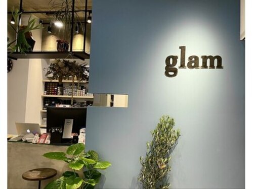 グラム(glam)(神奈川県横浜市中区住吉町1-1 第3柳下ビル301 )
