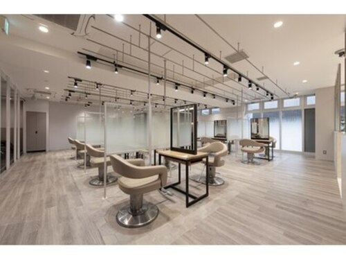 アース センター南店(HAIR&MAKE EARTH)(神奈川県横浜市都筑区茅ケ崎中央2-1オズマークスセンター南1F)