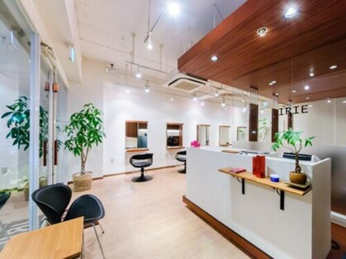 ヘアーアンドメイクアイリー(Hair&make IRIE)(神奈川県横浜市青葉区市ケ尾町1167-1 1F)