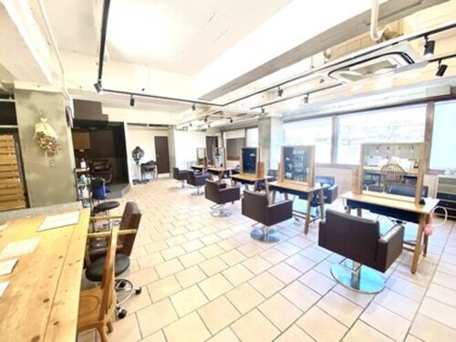 ネオリーブクレア 綱島店(Neolive Krea)(神奈川県横浜市港北区綱島西3-1-16 ニッセイ綱島ビル2F)