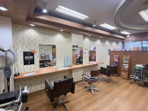 ヘアアンドケア ディアー(Hair&Care Dear)(新潟県小千谷市城内4-1-55西沢ビル)