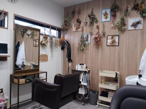 イロハ(HAIR-SALON iroha)(石川県金沢市金石本町ハ43-6)