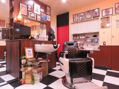 バーバーショップ ストライク(BARBER SHOP STRIKE)(石川県金沢市諸江町10‐11Tハイツ1F)