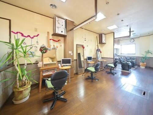 美容室デジャブーヘアー(Dejavu Hair)(福井県鯖江市熊田町16‐70‐1)