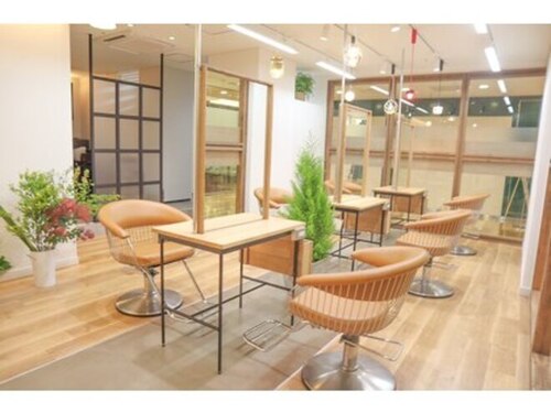 サンク ヘア アンド スパ パルシェ店(CINQ hair&spa)(静岡県静岡市葵区黒金町49パルシェ6F)