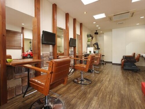 フォーヘアーエープラス for hair(静岡県三島市西本町8‐3)