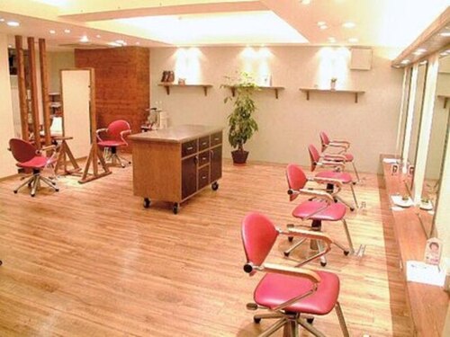 ウィッシュヘアー(WISH hair)(愛知県名古屋市中村区太閤通9‐20 ミヤウラビル2F)