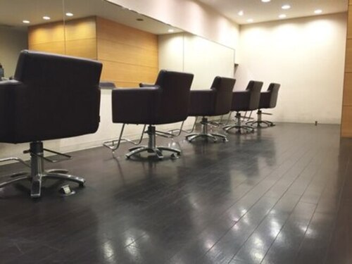 ワンメイク Onemake(愛知県名古屋市西区庄内通3-8-3アベニュー庄内1F)