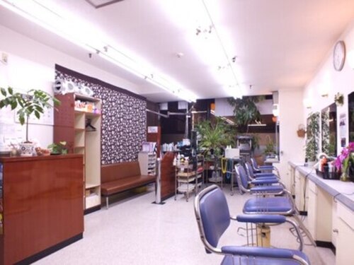 マニ(mani)(愛知県名古屋市中区金山1-13-7 ひのでビル2F )