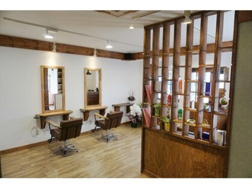 ヘアーアンドメイク ピース(hair&make Peace by Co:Co)(愛知県名古屋市北区駒止町1-121サン駒止ビル1F)