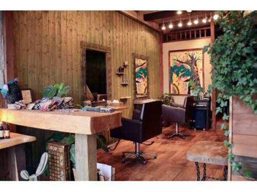スロウ トリップ ヘアー(Slow Trip Hair)(愛知県名古屋市名東区宝が丘8-4)