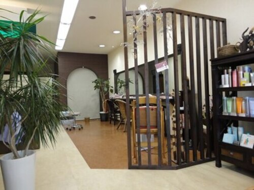 アラム ヘアー(ALAM’ HAIR)(愛知県名古屋市港区港楽2‐7‐7)