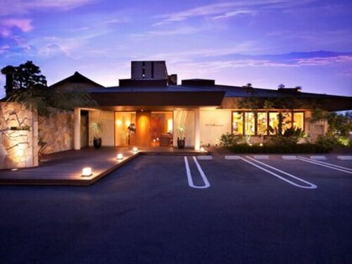 トップヘアスパアンドリゾート 鳴海(TOP HAIR spa&resort)(愛知県名古屋市緑区鳴海町中汐田36 )