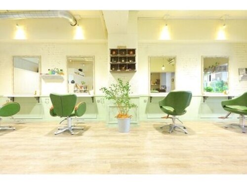 ロッキンヘアー(Rockin' hair)(愛知県名古屋市瑞穂区豊岡通2-69―5)
