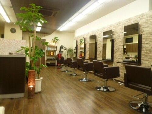 レーヴ ヘアー(Reve hair)(愛知県名古屋市西区則武新町4-4-3)