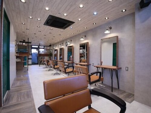 アグ ヘアー ジュール 植田店(Agu hair jour)(愛知県名古屋市天白区植田3-1303 サンピア植田2階)