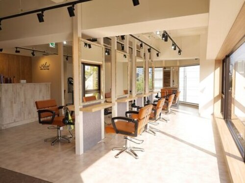 アグ ヘアー ループ 矢場町店(Agu hair loop)(愛知県名古屋市中区栄3-31-6 ロイヤルビル6F)