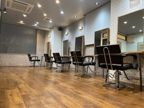 アグ ヘアー ジップ 本郷店(Agu hair zip)(愛知県名古屋市名東区本郷2-66-1 ファーストビル3F)