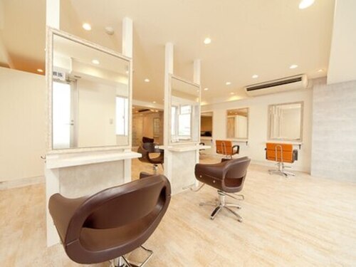 アグヘアースウィート 名駅店(Agu hair sweet)(愛知県名古屋市中村区名駅4-25-21 石田ビル4階)