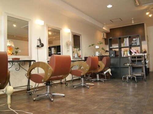 アンバーヘアー(A.M.B.E.R. hair)(愛知県名古屋市名東区神里1-60メゾンドサン1F)