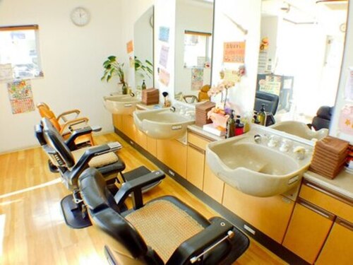 ヘアサロン ビッグベアー(hair salon Big Bear)(愛知県名古屋市千種区春岡通6-20-4 ネスパルド春岡1F)
