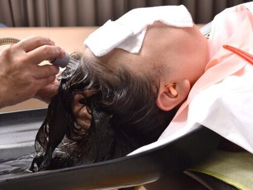 美容室ヴォイス(愛知県名古屋市中川区野田1‐227 八田ビル2階)