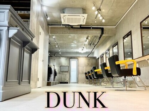 ダンク(DUNK)(愛知県名古屋市中区大須2-1-41 塚本ビル2F)