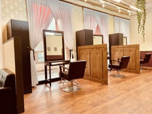 ユーキーヘアー(you key hair)(愛知県名古屋市千種区四谷通1 -1 ILYA本山2F)