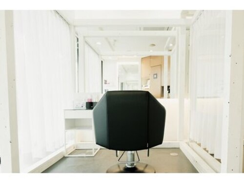 ヘアメイク リエル(Hair&Make Liel)(愛知県名古屋市中川区高畑2-273 ヴィラノバク1F)