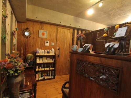 パドパラ(PADPARA)(愛知県名古屋市千種区楠元町2-60-2 theLOFTビル2B)