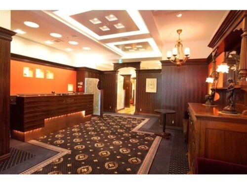 ラモードイワイインターナショナル(La Mode IWAI international)(愛知県名古屋市中区栄3-14-13 ドトール名古屋栄ビル3F)