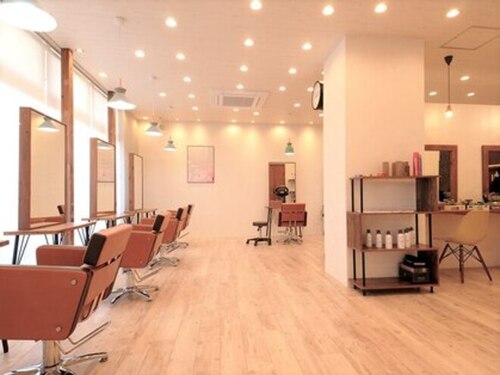 アグ ヘアー ライカ 安城店(Agu hair lycka)(愛知県安城市三河安城町1-4-3)