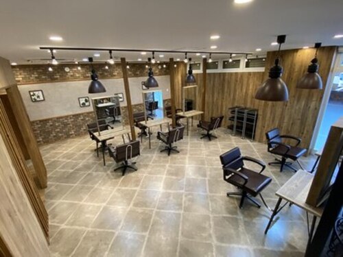 アグ ヘアー フロット 滋賀堅田店(Agu hair flot)(滋賀県大津市真野1-44-1 YUUKIビル1階B)