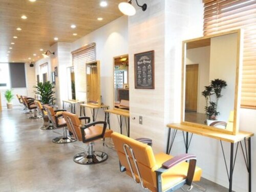 アグ ヘアー ヴィゼ 京都山科店(Agu hair vise)(京都府京都市山科区竹鼻竹ノ街道町23-1 レーベン早川ビル301)