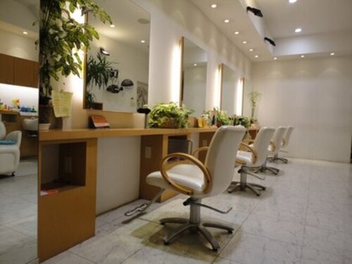 ヘアーメイク ヴィッサージュ コニッシュ(Hair Make conish)(京都府京都市伏見区小栗栖南後藤町6‐1‐107)