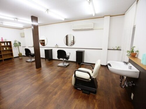 ラグズヘアー(RAGS hair)(京都府京都市山科区椥辻草海道町38-25 2F)