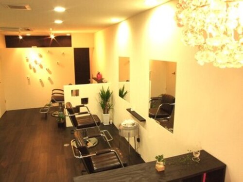 ヘアーサロン シュシュ(hair salon Chou Chou)(京都府京都市伏見区深草北新町656)