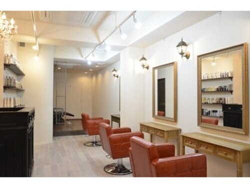 ブライズ ヘアーアンドリラクゼーション(BRITHE Hair&Relaxation)(京都府京都市中京区橋西町666-3)