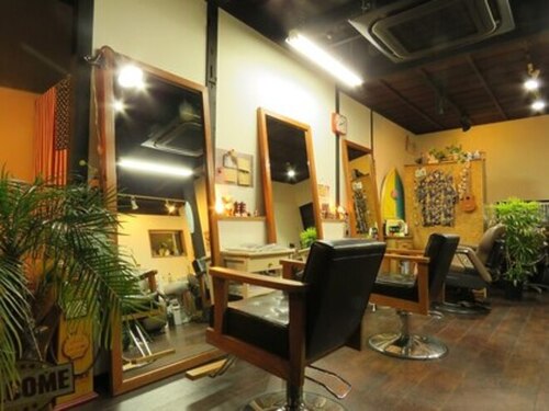 カットショップ ハレイワ(Cut Shop Haleiwa)(京都府京都市北区紫野門前町50-7)