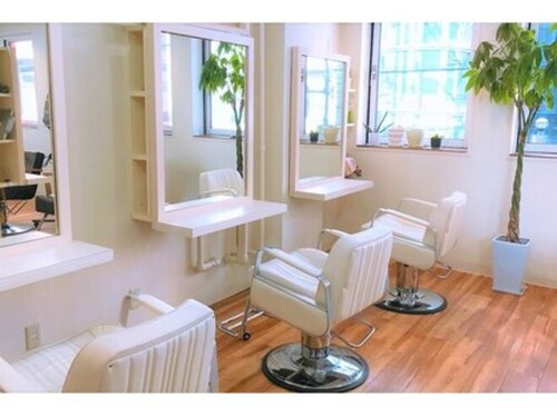 ヘアカラーカフェ心斎橋店(大阪府大阪市中央区東心斎橋1-19-2 ビックワン心斎橋2F)