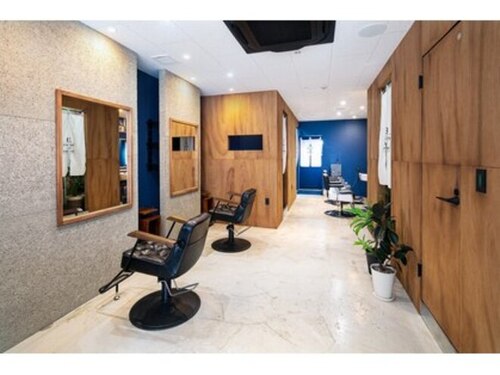 サン ビューティアンドバーバー(3 Beauty Barber)(大阪府大阪市北区大淀南3-9-22アクア西梅田 101)