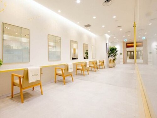 テラス アヴェダ 大丸心斎橋店(Terrace AVEDA)(大阪府大阪市中央区心斎橋筋1-7-1 大丸心斎橋本館7F)