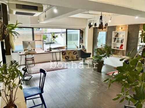 ボンヘアー(bon hair)(大阪府大阪市西区京町堀1-11-7 京旺ビル2F)