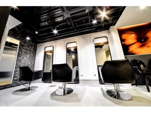 サロンドイグレック(salon de Y)(大阪府大阪市福島区福島5-10-2)