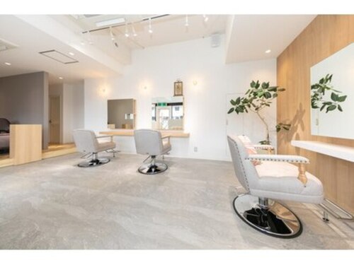 ヘアー アビアント(Hair Abientot)(大阪府大阪市淀川区東三国2-34-1 ハイランドビル2F)