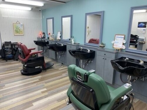 トミーズバーバー(Tommy's Barber)(大阪府大阪市福島区大開1‐14-8コージンビル2F201)